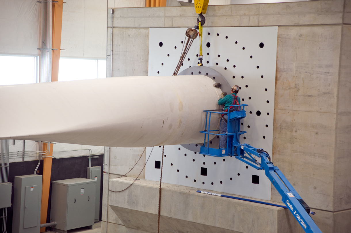 IEC 6140023 Wind Blade Testing Advanced Structures & Composites Center University of Maine